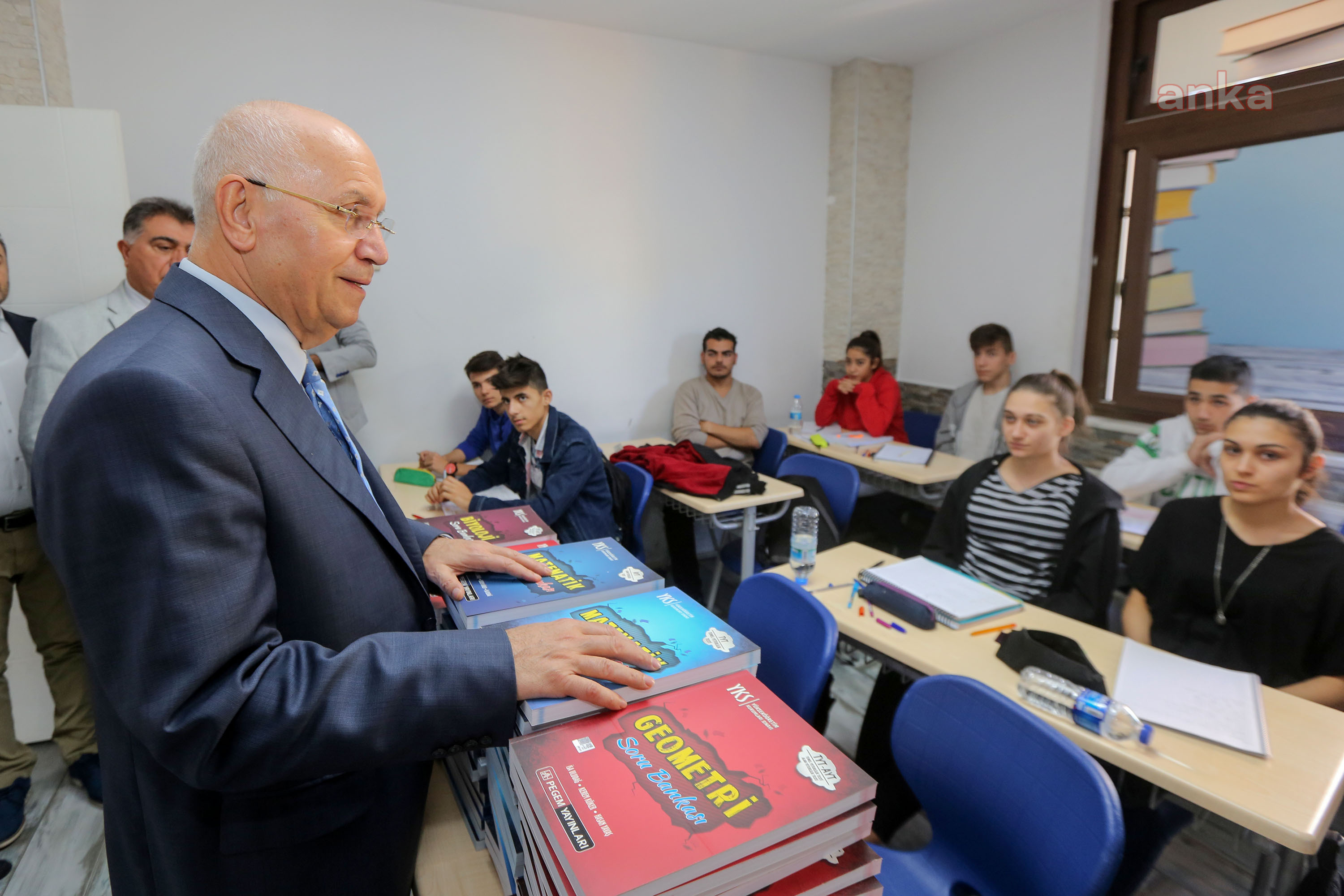 YENİMAHALLELİ GENÇLERİN ÜNİVERSİTE HAYALİ GERÇEĞE DÖNÜŞTÜ