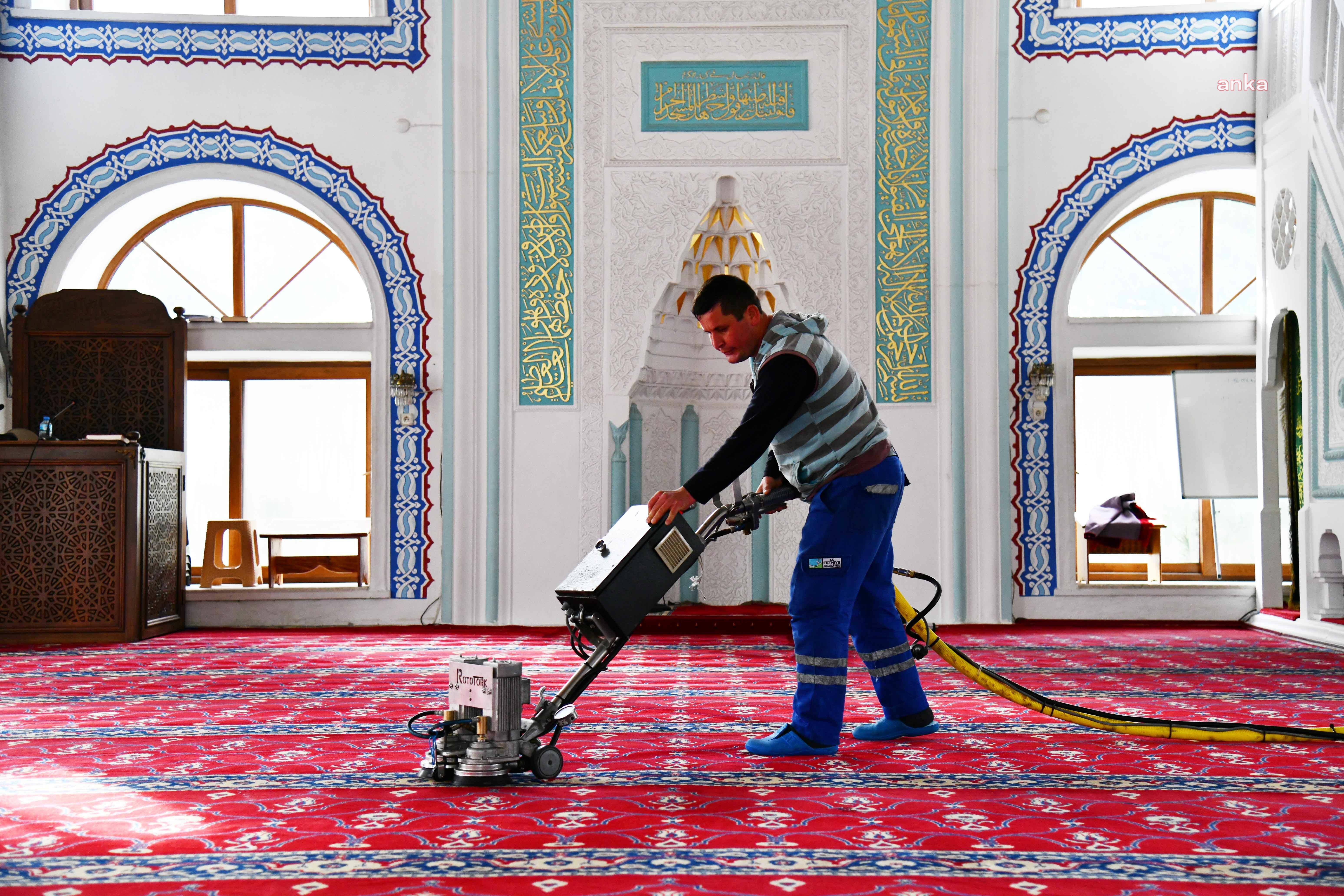 FETHİYE BELEDİYESİ RAMAZAN AYI ÖNCESİNDE CAMİLERDE TEMİZLİK ÇALIŞMASINA BAŞLADI