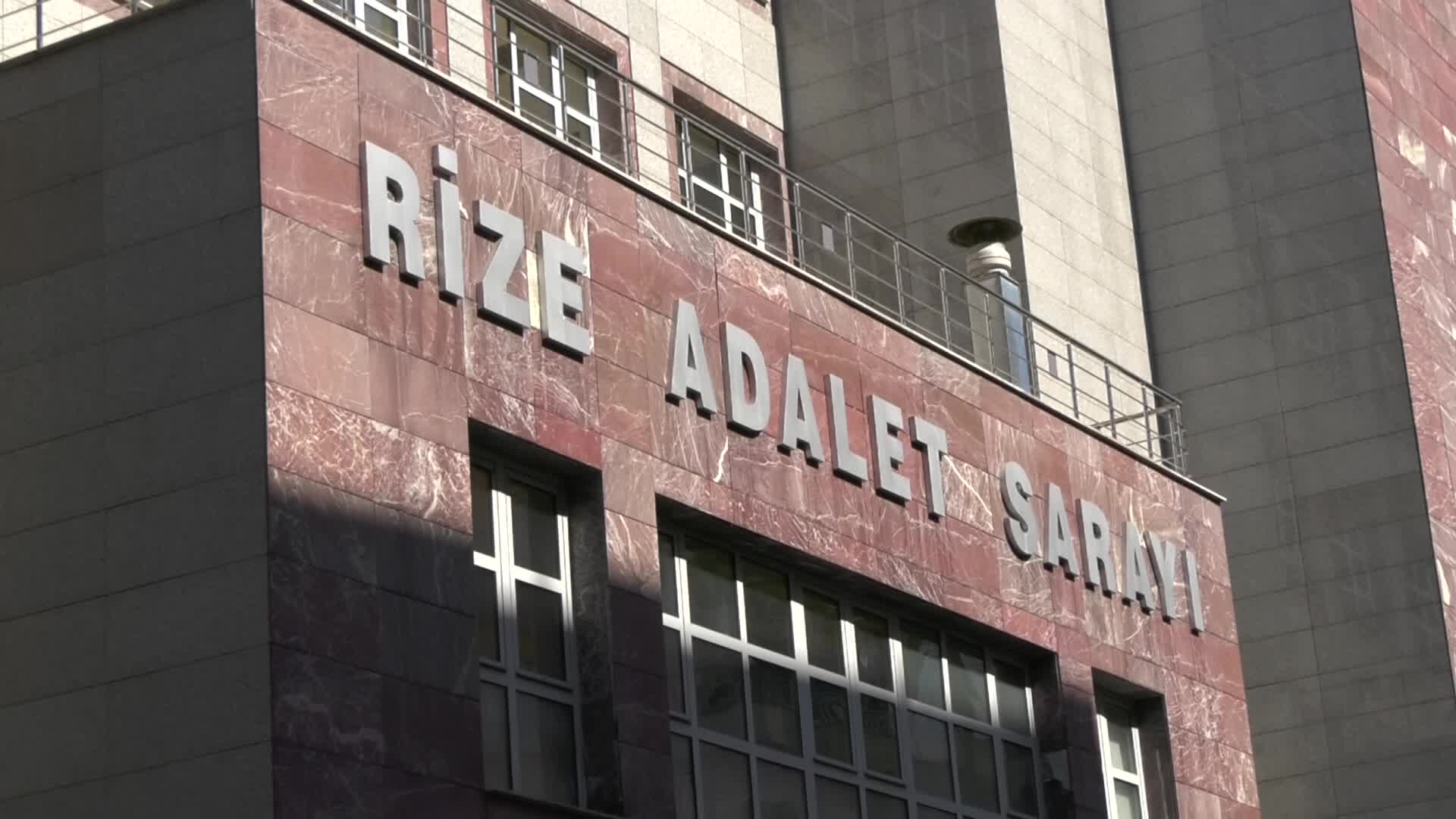 GAZETECİ GENÇAĞA KARAFAZLI'YA, ÖZEL HAYATIN GİZLİLİĞİNİ İHLAL ETTİĞİ GEREKÇESİYLE 2 YIL HAPİS CEZASI VERİLDİ