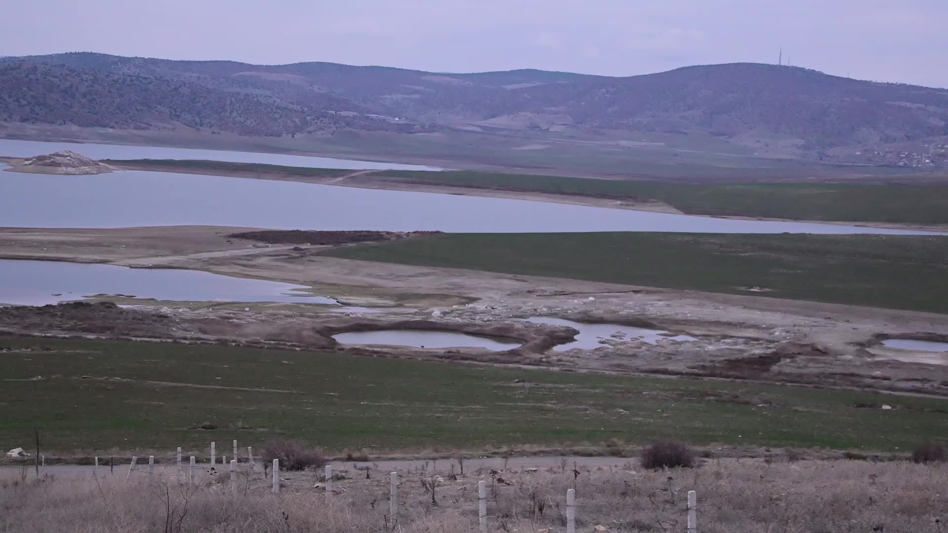 BOZOK ÜNİVERSİTESİ REKTÖR YARDIMCISI PROF. DR. YILMAZ: "YOZGAT’TA ORTA DÜZEYDE KURAKLIK VAR. ÇİFTÇİNİN ÜRÜN ÇEŞİTLİLİĞİNİ ARTIRARAK RİSKİ DAĞITMASI LAZIM”