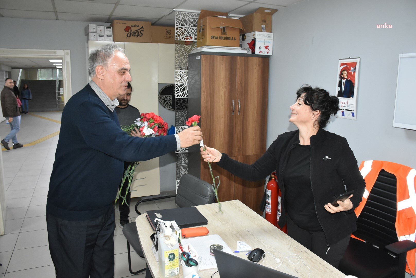 EDREMİT BELEDİYESİ, KADINLAR GÜNÜNÜ KUTLADI