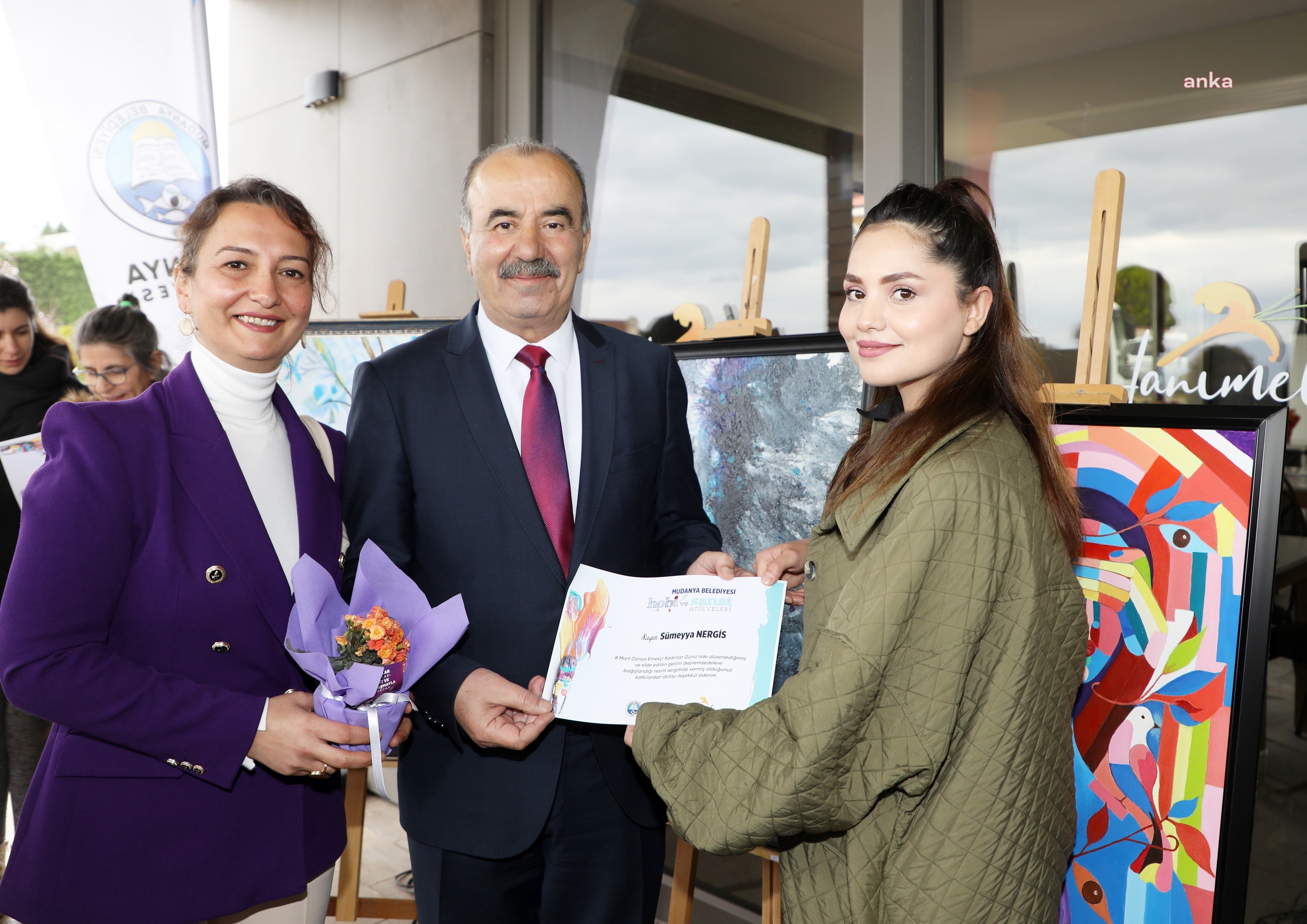 MUDANYALI KADINLAR DEPREMZEDELERLE DAYANIŞMAYI SÜRDÜRÜYOR
