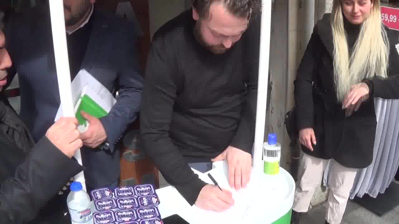 GELECEK PARTİSİ ÇANAKKALE İL BAŞKANLIĞI, AKP GRUP BAŞKANVEKİLİ BÜLENT TURAN'IN CUMHURBAŞKANI ADAYI OLMASI İÇİN İMZA KAMPANYASI BAŞLATTI