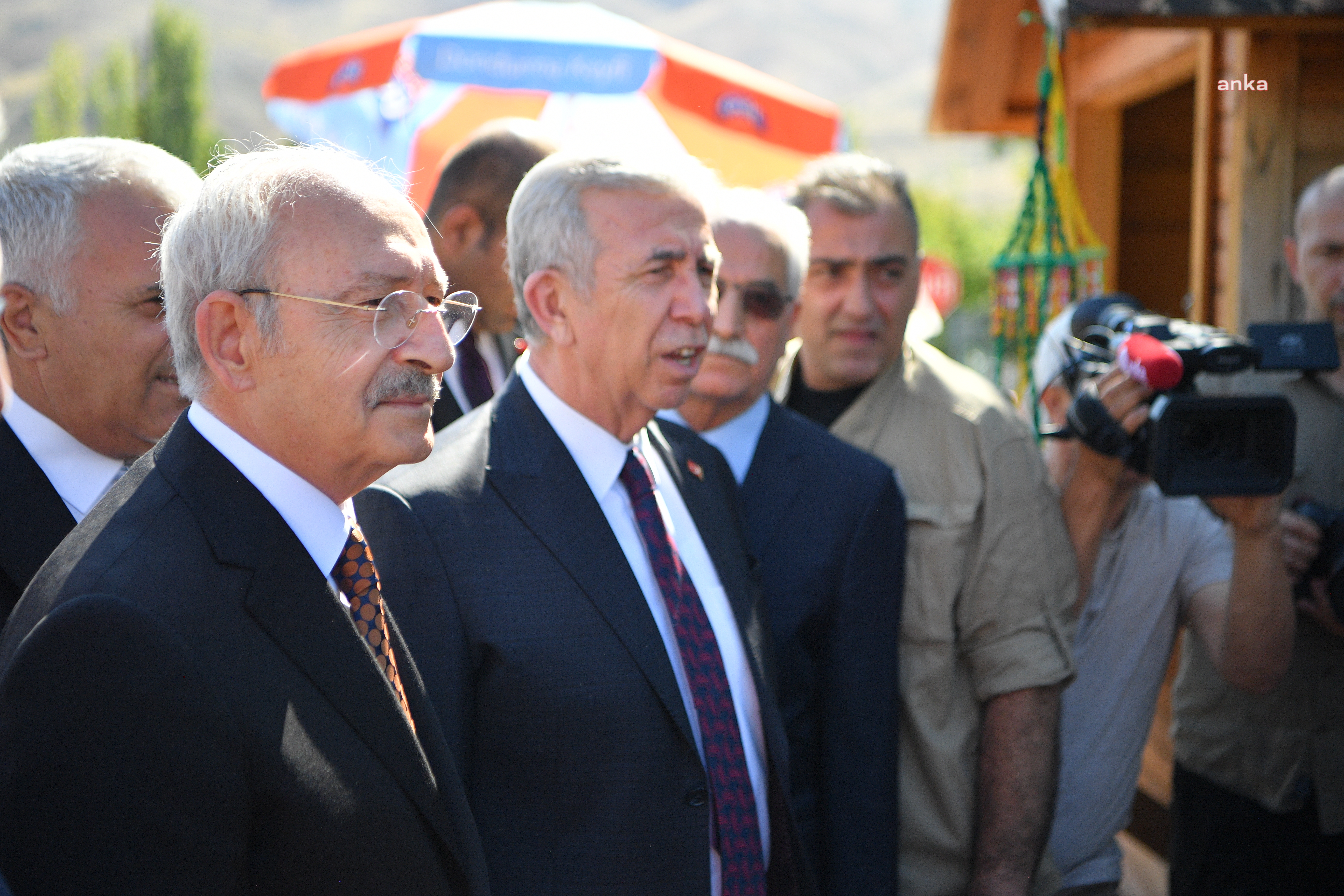 KILIÇDAROĞLU: YARIN SABAH MANSUR BAŞKANIMIZLA DEPREM BÖLGESİNE GEÇİYORUZ