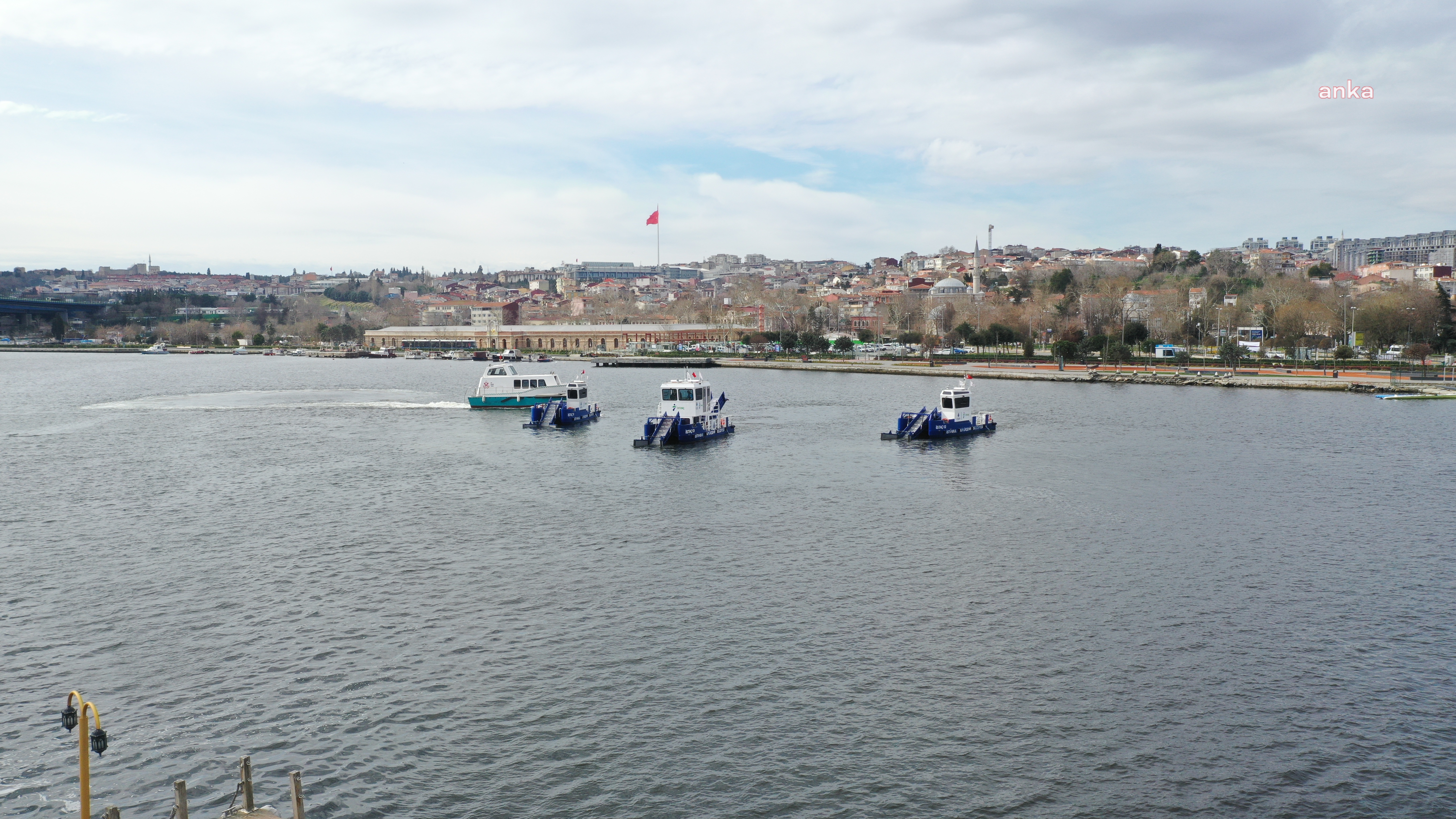 İSTAÇ, BÜNYESİNE 3 DENİZ YÜZEYİ TEMİZLİK TEKNESİ DAHA KATTI