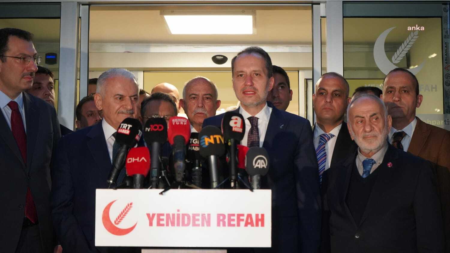 AKP’DEN, YENİDEN REFAH PARTİSİ’NE ZİYARET… FATİH ERBAKAN: “14 MAYIS SEÇİMLERİNDE YENİDEN REFAH PARTİMİZİ CUMHUR İTTİFAKI'NDA GÖRMEK İSTEDİKLERİNİ İFADE ETTİLER. EN KISA ZAMANDA CEVAP VERECEĞİZ”