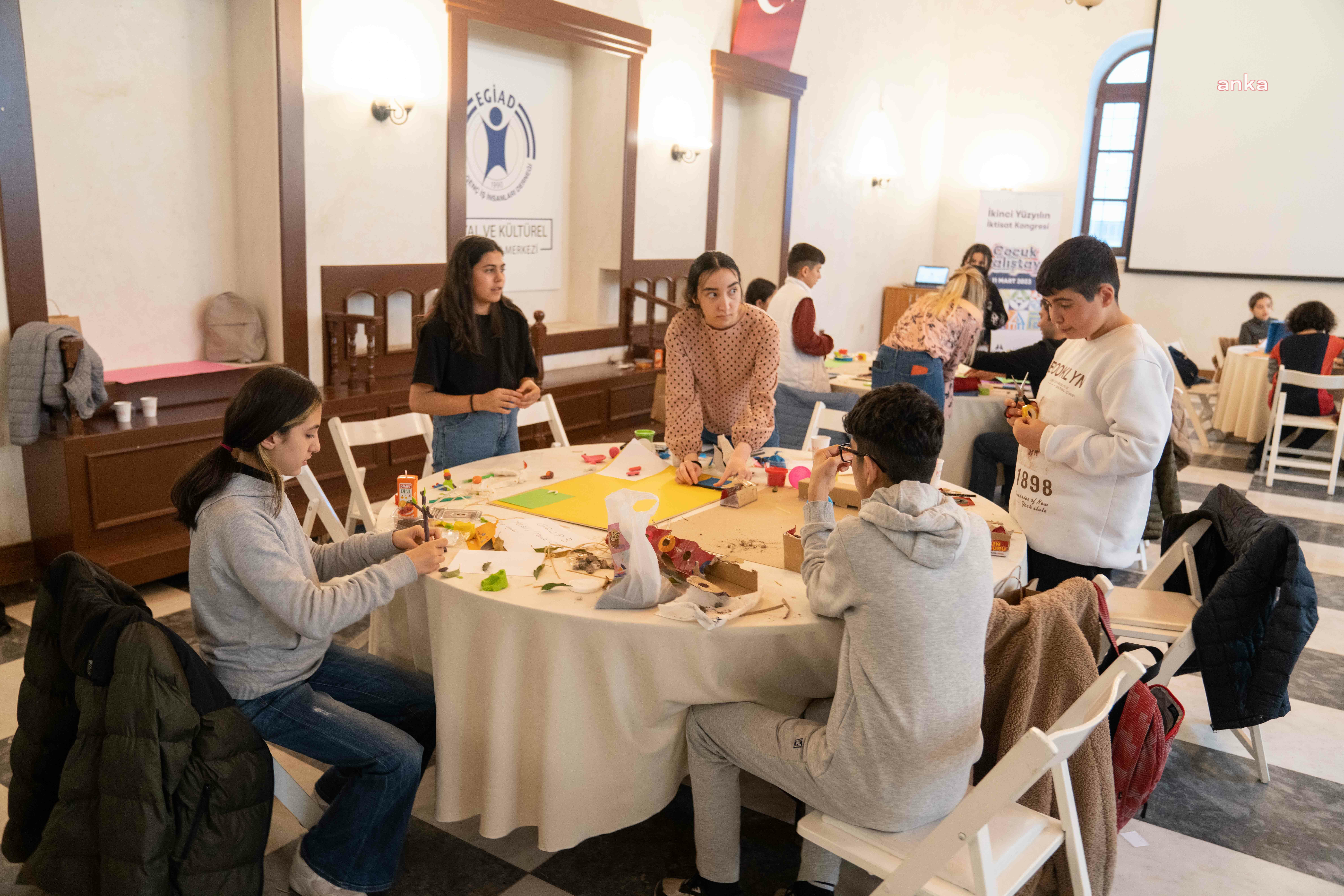 İZMİR'DE ÇOCUK ÇALIŞTAYI İKİNCİ KEZ TOPLANDI