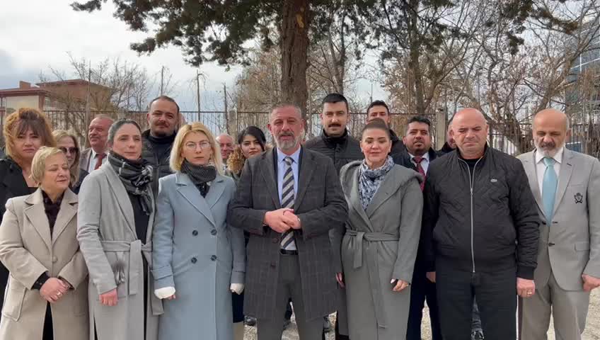 ERKİN DELİKANLI’DAN KEREM KINIK’A: “KOSKOCA KIZILAY’I KÂR AMAÇLI ŞİRKET YAPTIN. GEREĞİNİ YAP, İSTİFA ET”
