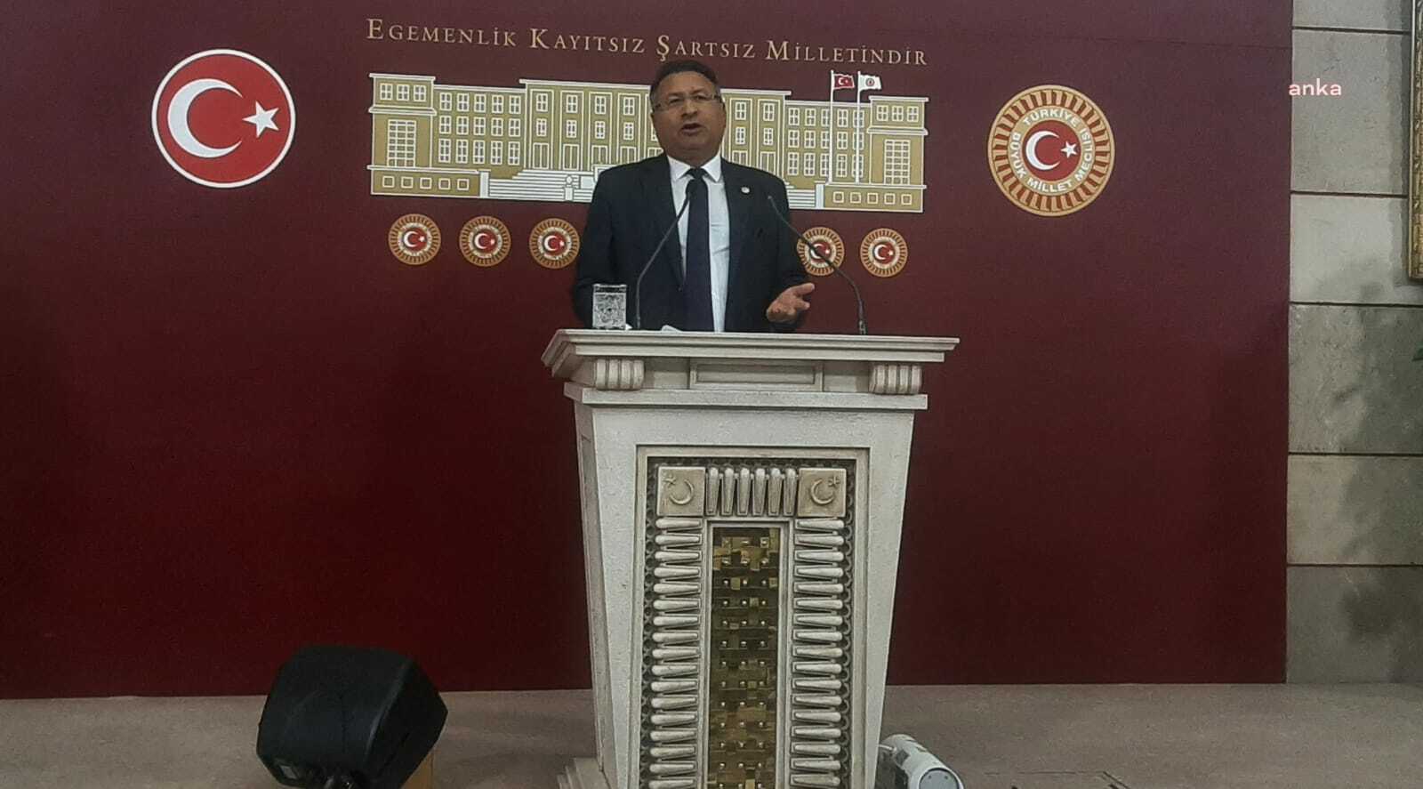 ÖZCAN PURÇU: “MİLLET ‘AÇIM’ DİYOR, İKTİDAR ŞÜKÜRSÜZLÜKLE SUÇLUYOR”
