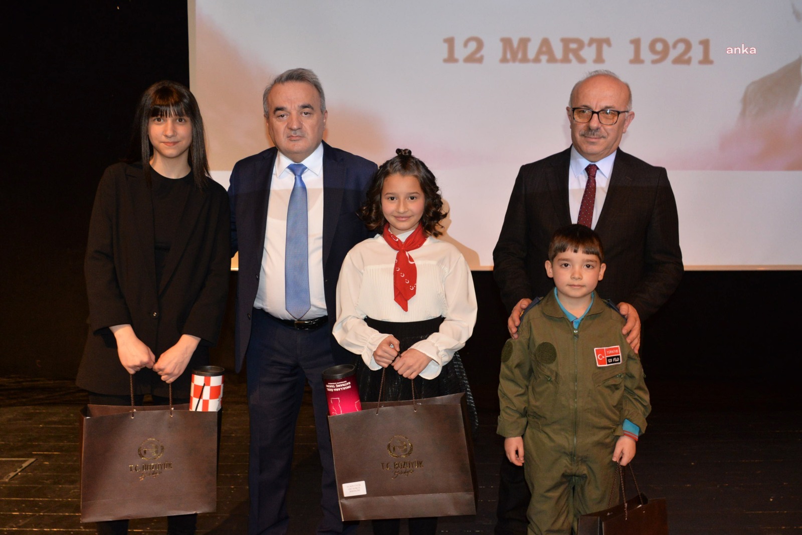 BOZÜYÜK’TE İSTİKLAL MARŞI’NIN KABULÜ VE MEHMET AKİF ERSOY'U ANMA PROGRAMI DÜZENLENDİ