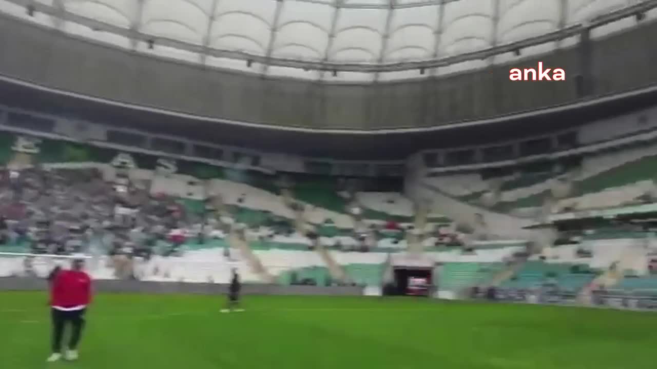 TFF TAHKİM KURULU, BURSASPOR’UN 9 MAÇ SEYİRCİSİZ OYNAMA CEZASINI 7 MAÇA İNDİRDİ