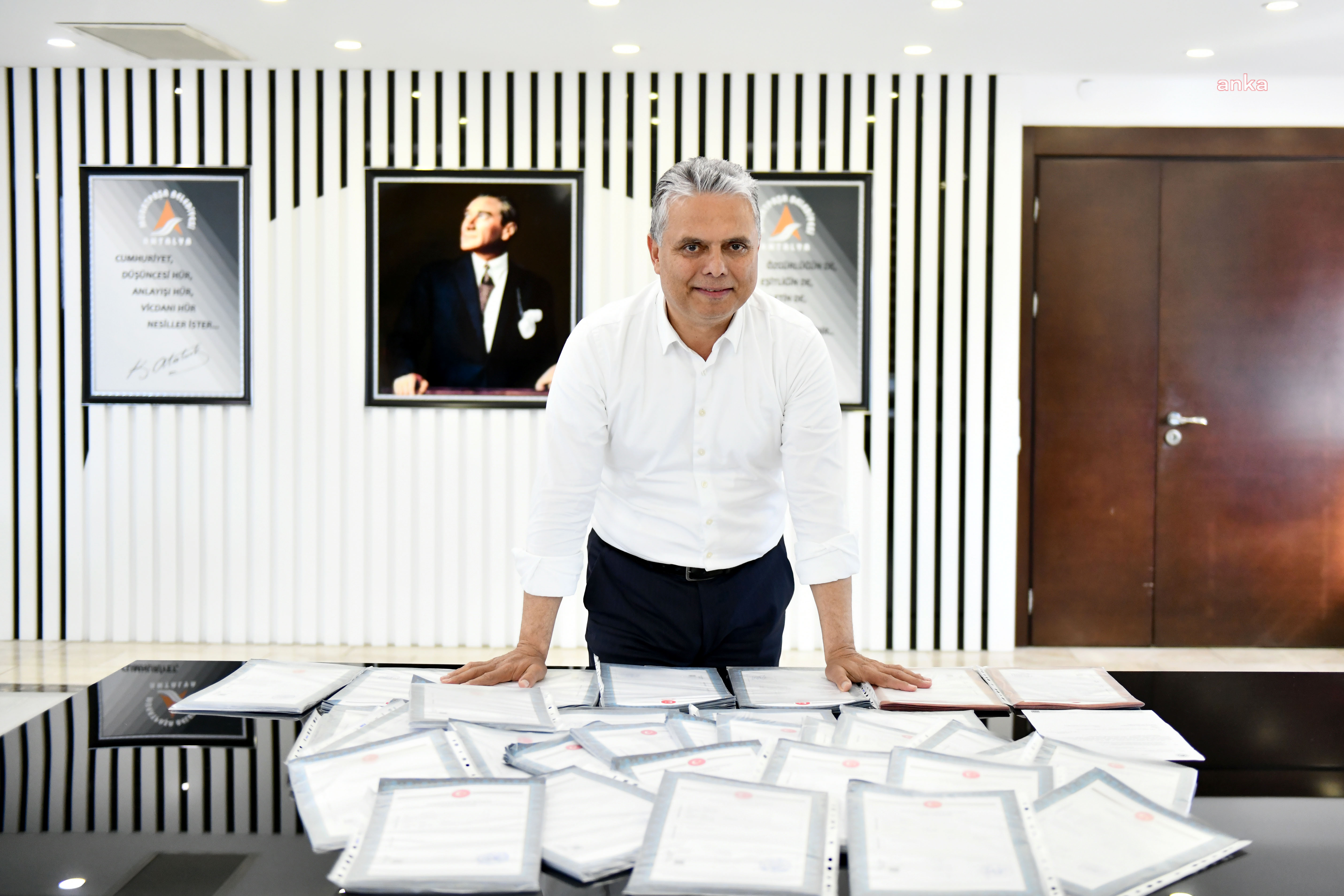 MURATPAŞA BELEDİYE BAŞKANI UYSAL: "40 YILDIR ÇÖZÜM BEKLEYEN KIRCAMİ İÇİN BİR GÜN BİLE KAYBETMEDEN ÇALIŞTIK. TAPULAR BELEDİYEMİZE İNTİKAL ETMİŞ DURUMDA"