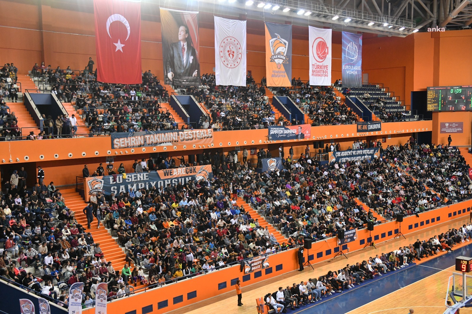 ÇBK MERSİN YENİŞEHİR BELEDİYESİ KADIN BASKETBOL TAKIMI, FRANSA TEMSİLCİSİNİ MAĞLUP ETTİ