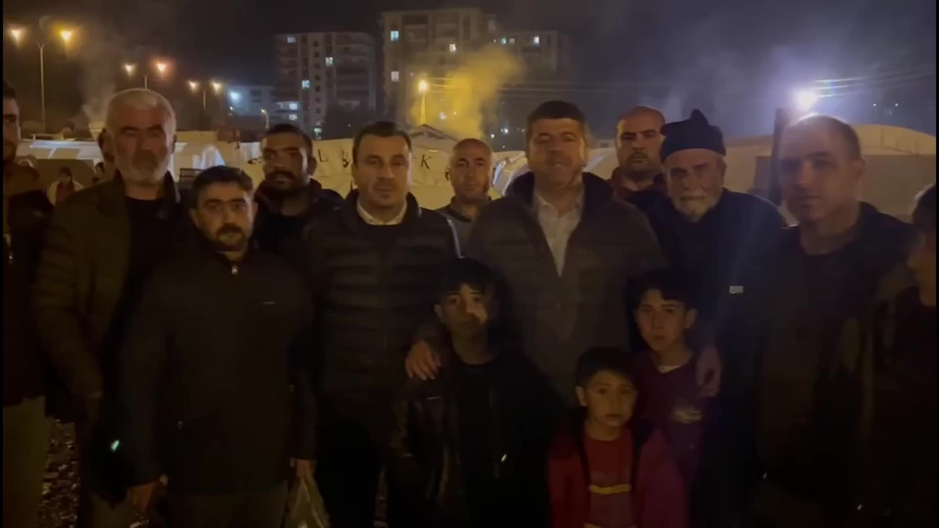 ABDURRAHMAN TUTDERE: "610 TANE ÇADIRIN TAMAMININ ALTINDAN SULAR AKTI VE ÇOĞU DA ISLAK. ÇADIRKENTLERDEKİ SORUNLARI ARTIK ÇÖZÜN"