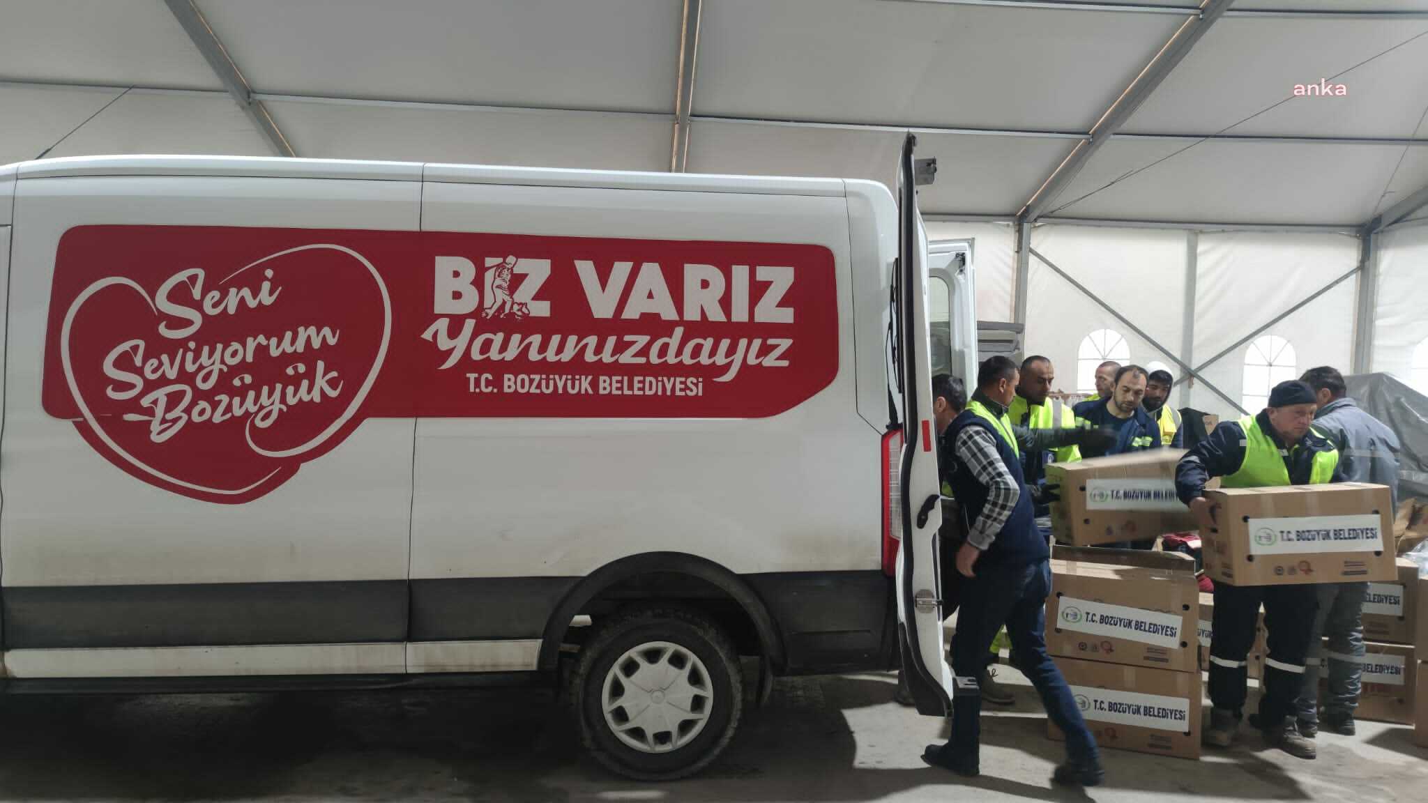 BOZÜYÜK BELEDİYESİ,  DEPREM BÖLGESİNE 400 KIŞLIK MONT GÖNDERDİ