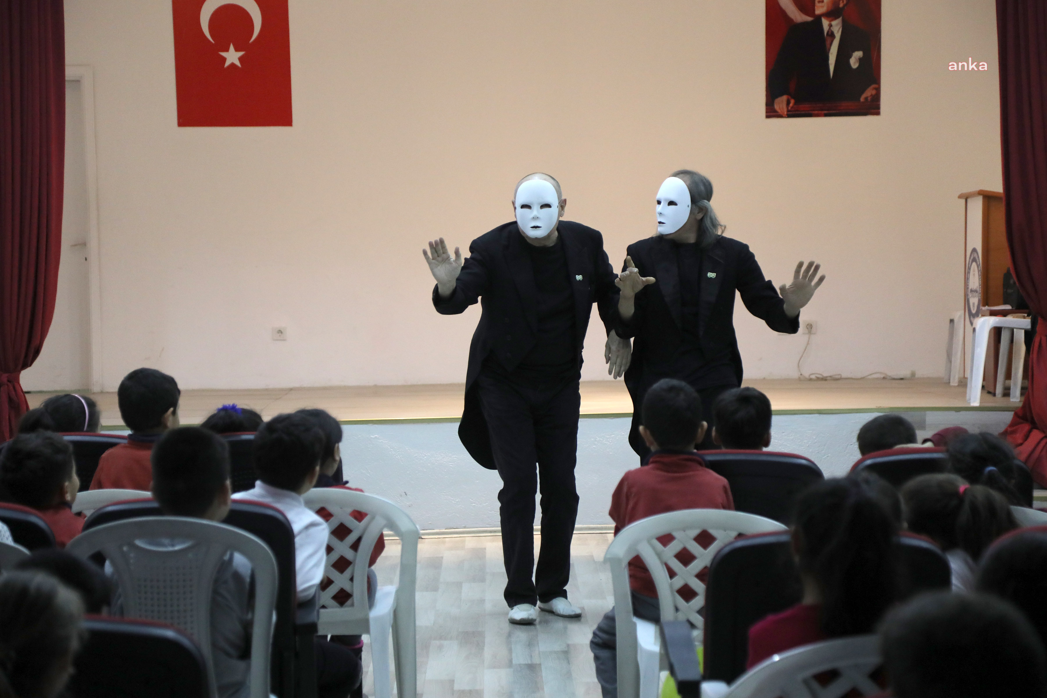 ÇANKAYA BELEDİYESİ ÇOCUKLAR İÇİN PANDOMİM GÖSTERİSİ DÜZENLEDİ