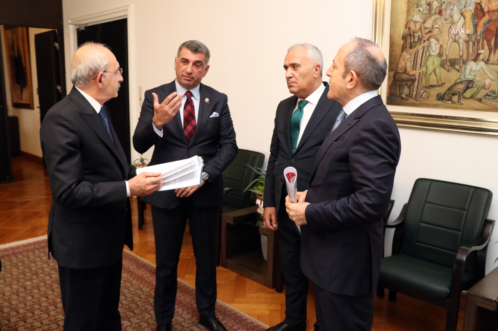 DEPREM BÖLGESİNDEKİ TAŞINMAZ KÜLTÜR VARLIKLARINA İLİŞKİN RAPOR, KEMAL KILIÇDAROĞLU’NA SUNULDU