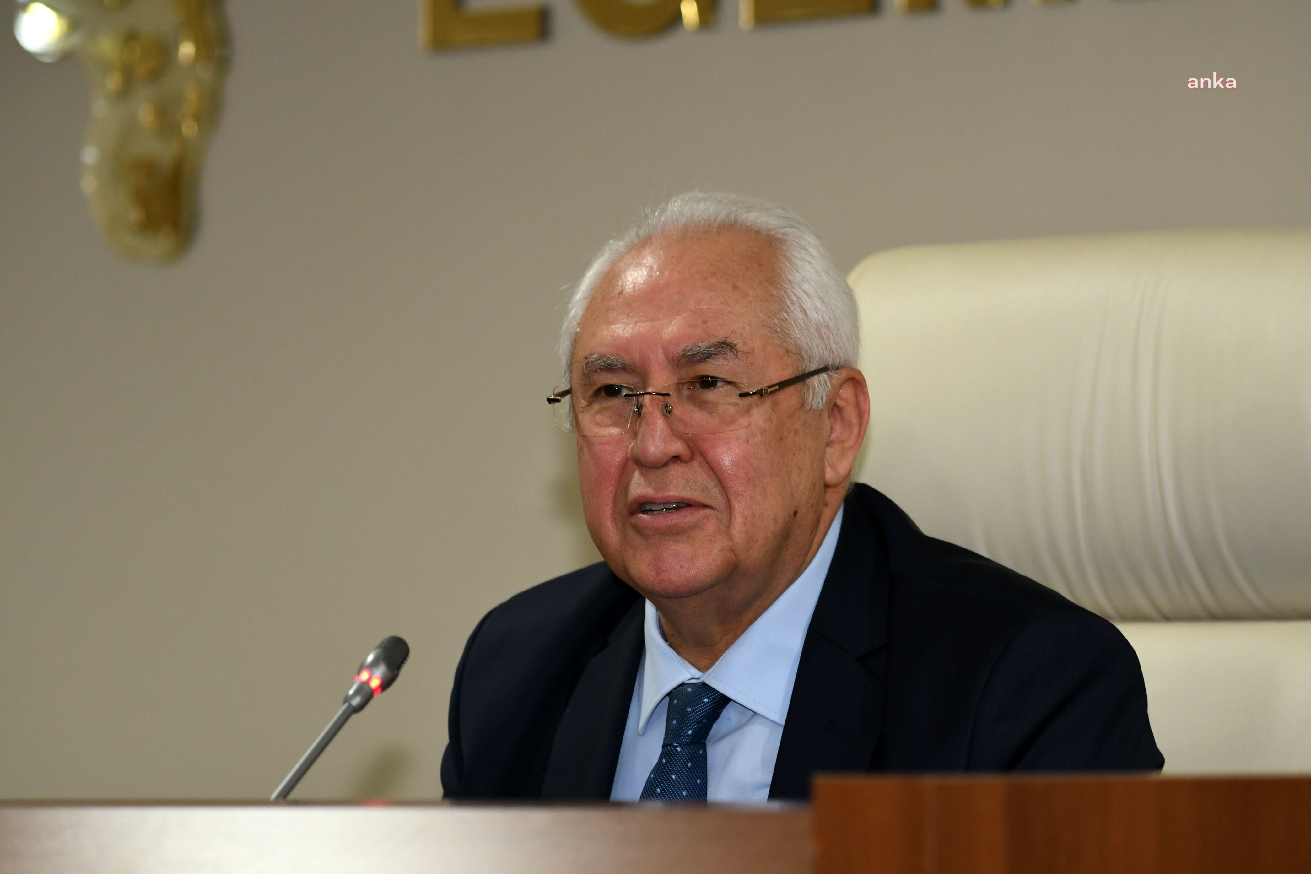 KARABAĞLAR BELEDİYESİ'NİN DÜZENLEDİĞİ BÖLGESEL MUHTARLAR TOPLANTISI BAŞLADI