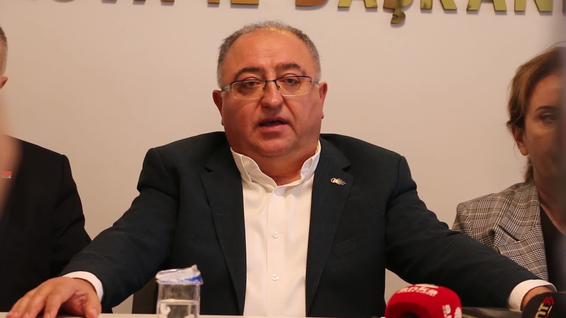 YALOVA BELEDİYE BAŞKANI VEFA SALMAN, GÖREVİNDEN İSTİFA EDEREK MİLLETVEKİLİ ADAYI OLDU