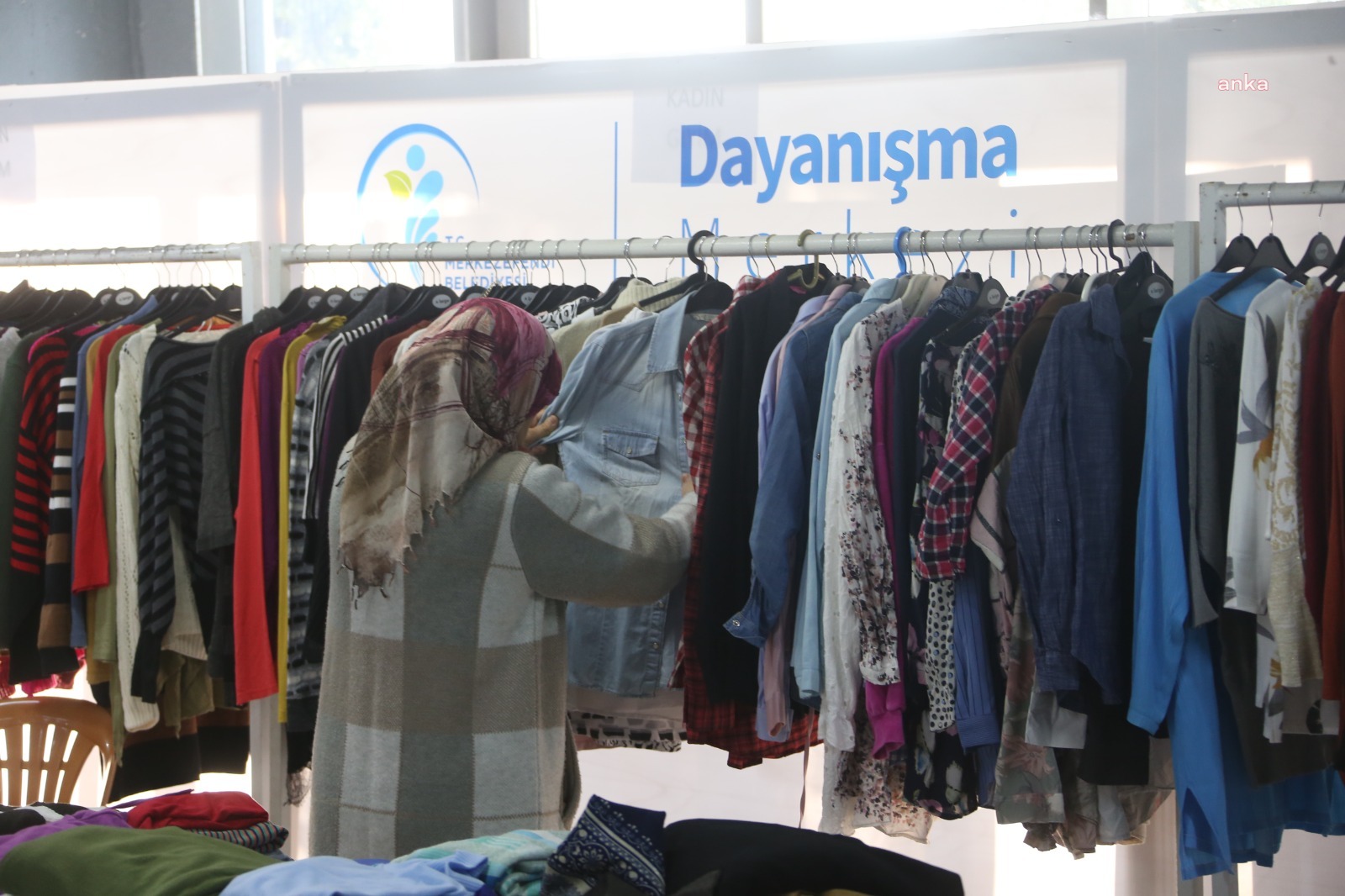 MERKEZEFENDİ BELEDİYESİ, AFETZEDELERE DESTEĞİNİ SÜRDÜRÜYOR