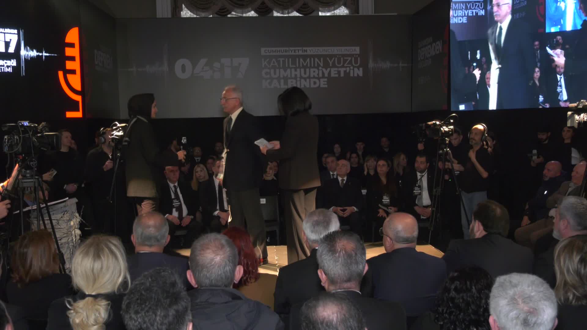 MURAT KARAYALÇIN: KENTSEL DÖNÜŞÜM PROJELERİNDE FİNANSMAN İMAR ARTIŞLARIYLA SAĞLANMAMALI