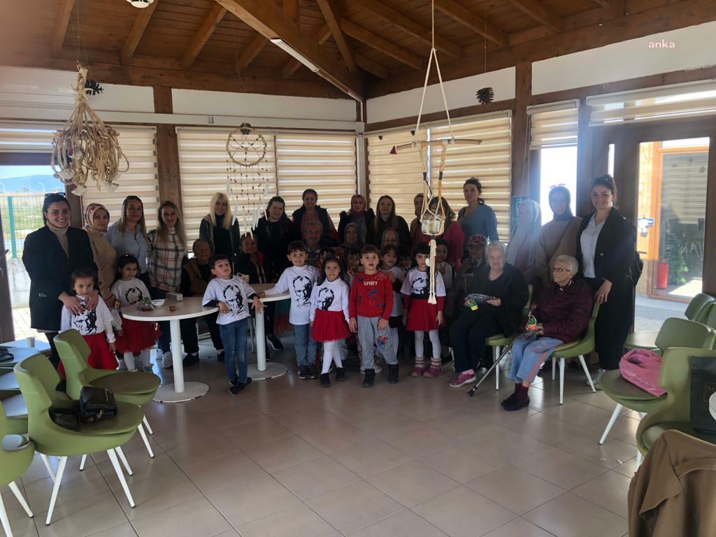GEMLİKLİ ÇOCUKLARDAN KURŞUNLU YAŞLI KONUKEVİ’NE ZİYARET