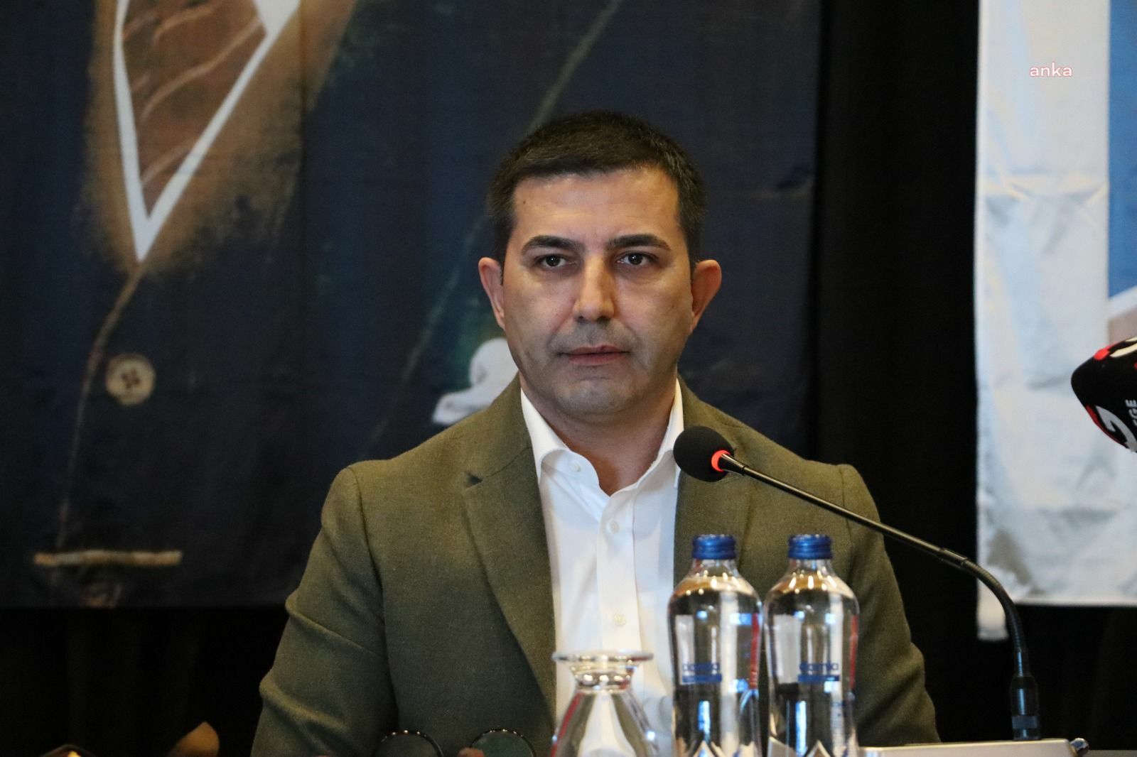 KUŞADASI BELEDİYESİ, HALK DANSLARI AKADEMİSİ KURUYOR