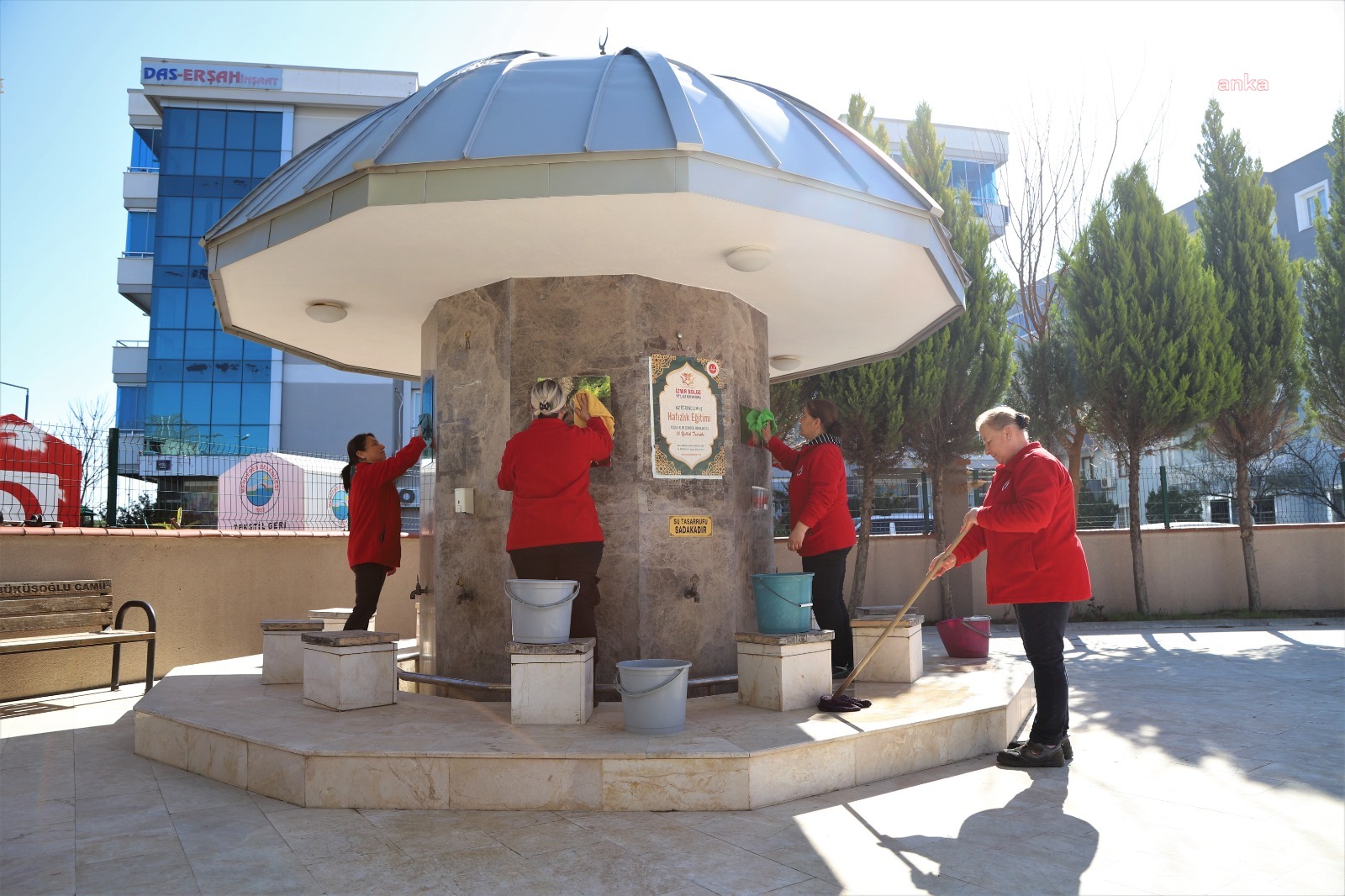 MENDERES BELEDİYESİ’NDEN RAMAZAN AYI ÖNCESİNDE CAMİ TEMİZLİĞİ