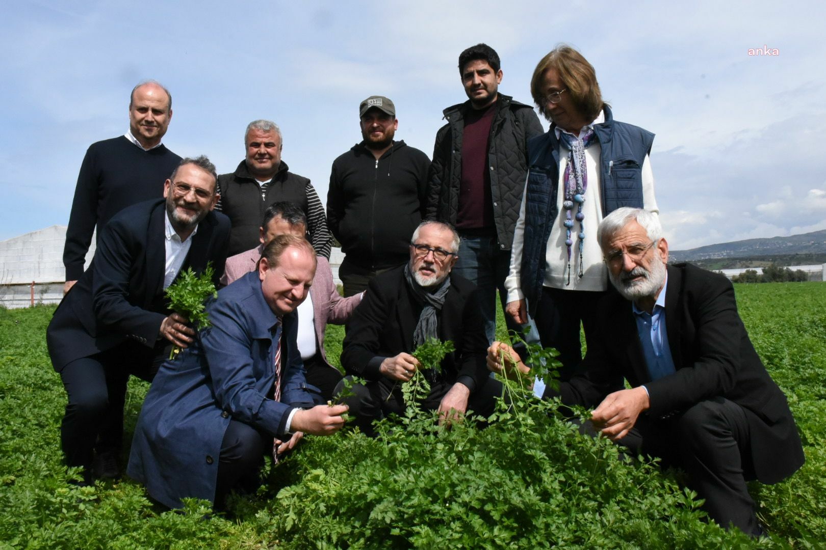 ARSUZ BELEDİYE BAŞKANI GÜVEN, TARIMSAL ÜRETİM SAHALARINI İNCELEDİ