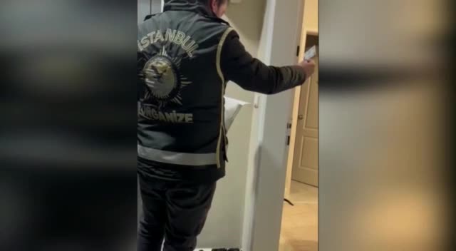 İSTANBUL'DA FETÖ/ PDY OPERASYONU: 21 ŞÜPHELİ GÖZALTINA ALINDI