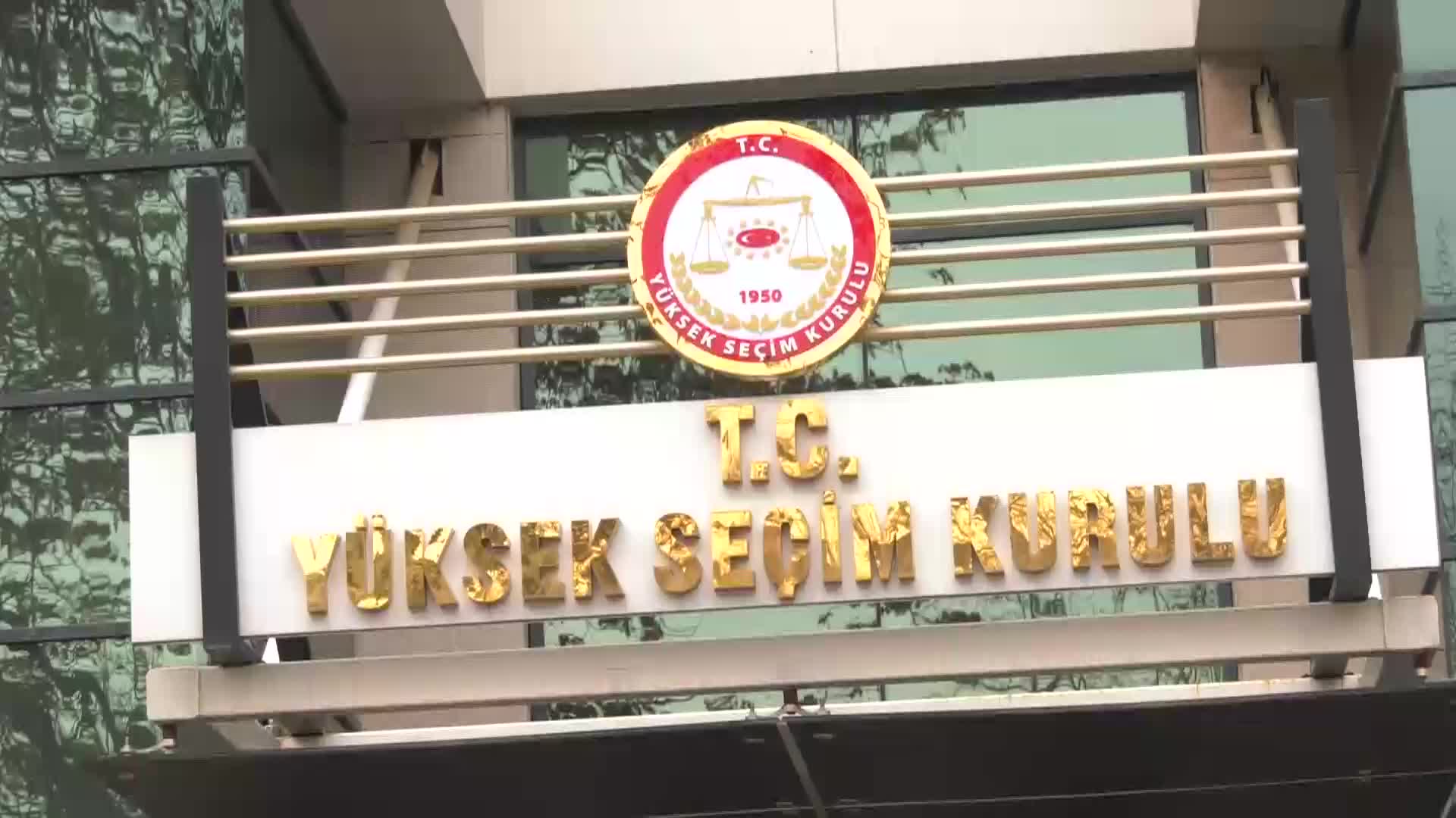 MİLLET İTTİFAKI, SEÇİM İTTİFAKI PROTOKOLÜ’NÜ YSK’YA SUNDU: "CUMHURİYETİMİZİ DEMOKRASİ İLE TAÇLANDIRMAK İÇİN HAZIRIZ"
