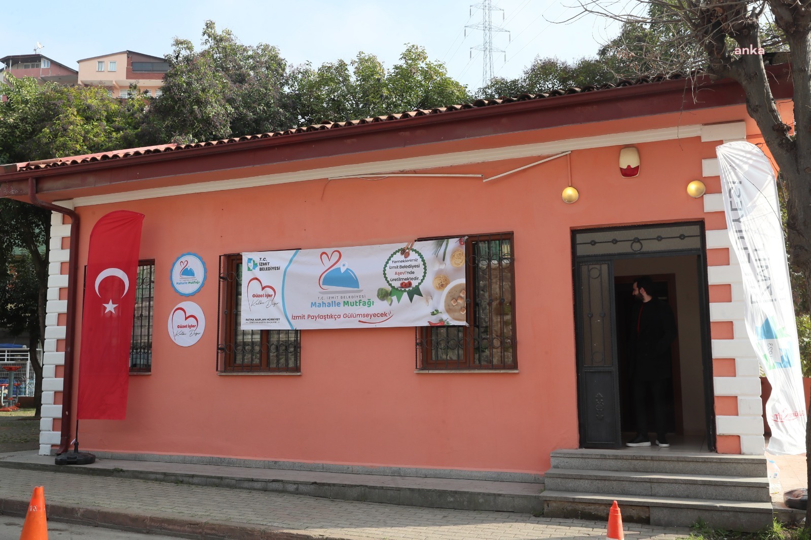 İZMİT’TE ‘MAHALLE MUTFAKLARI PROJESİ’ RAMAZAN AYINDA DA DEVAM EDECEK