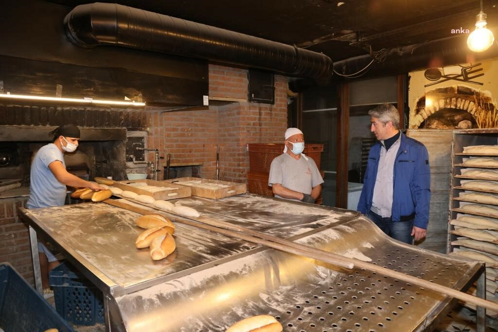 MARMARİS BELEDİYE BAŞKANI OKTAY’DAN RAMAZAN AYININ İLK SAHURUNDA FIRINCILARA ZİYARET