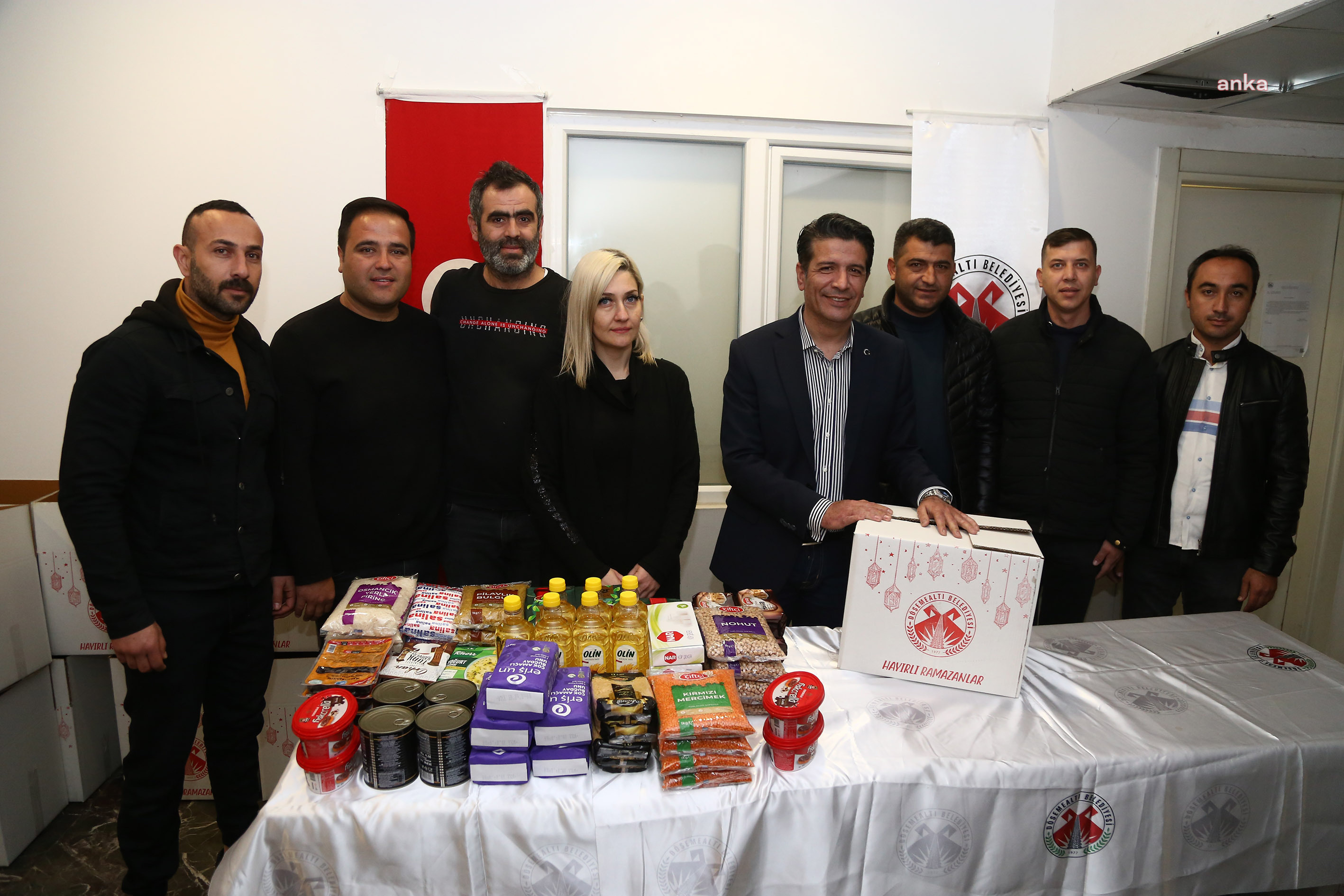 DÖŞEMEALTI BELEDİYESİ, RAMAZAN AYINDA DAR GELİRLİ YURTTAŞA ERZAK PAKETİ DAĞITACAK