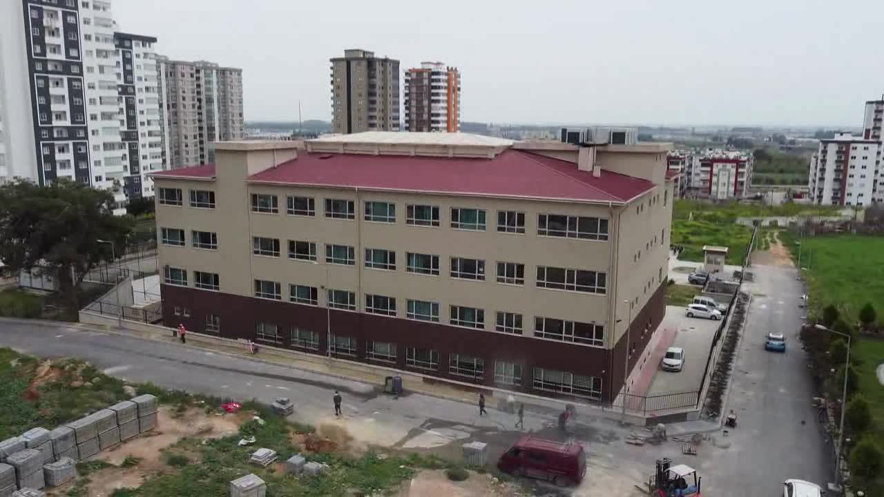 TARSUS BELEDİYESİ, YOL VE KALDIRIM ÇALIŞMALARINI SÜRDÜRÜYOR