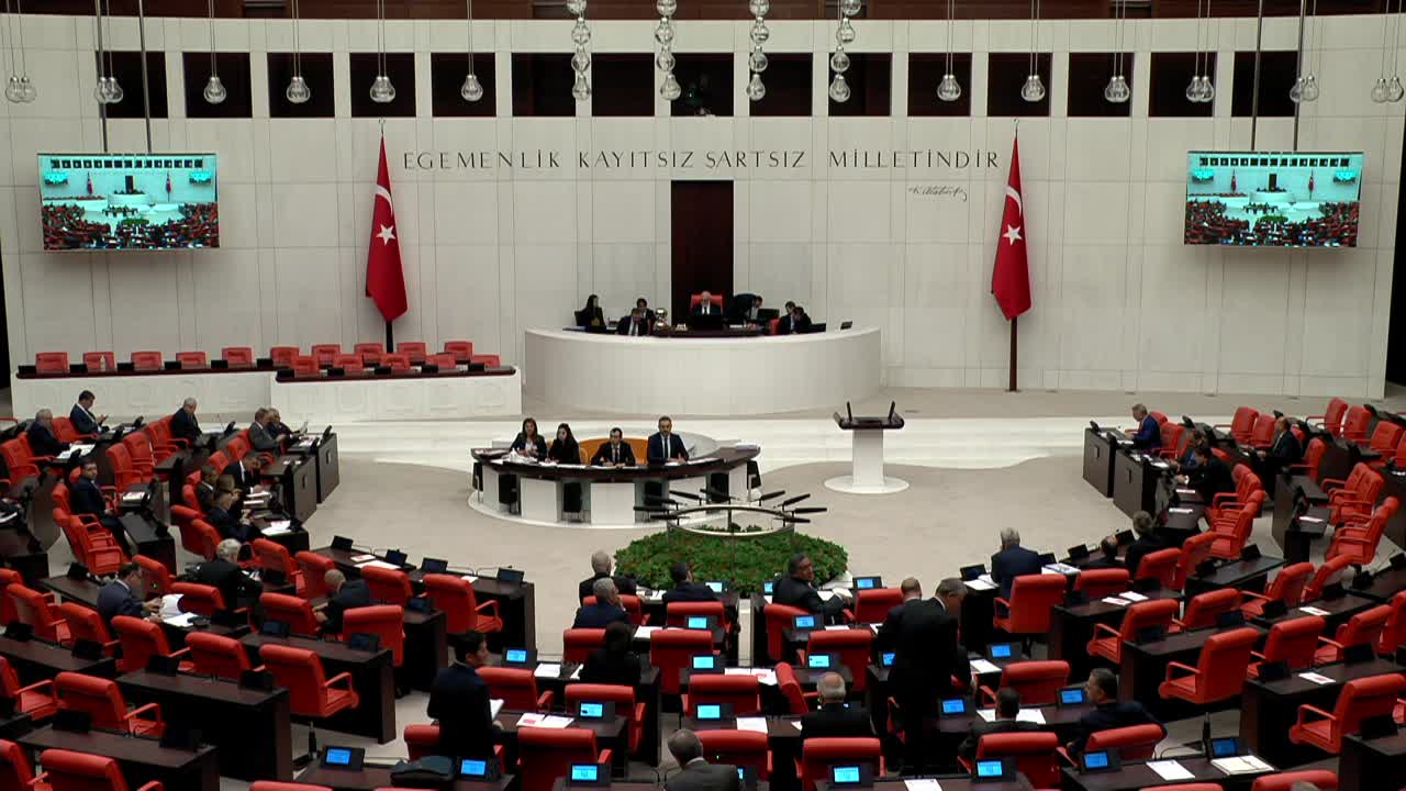 SİBEL ÖZDEMİR: “AFET YENİDEN İMAR FONU’NUN BİR AN ÖNCE AB MEVZUATINA UYUMLU HÂLE GETİRİLMESİ VE TOPLANAN PARALARIN DA ŞEFFAF ŞEKİLDE DEPREMZEDELERE ULAŞTIRILMASI ÇAĞRISINDA BULUNUYORUM"