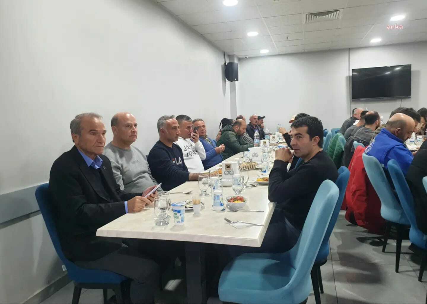 ARGUVAN BELEDİYE BAŞKANI KIZILDAŞ, DEPREMLERDE SAHADA ÇALIŞAN PERSONELİYLE BİR ARAYA GELDİ