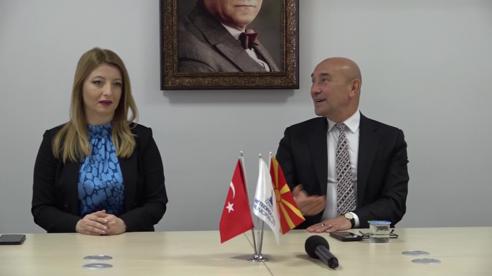 İZMİR İLE ÜSKÜP ARASINDA KARDEŞLİK ANLAŞMASI
