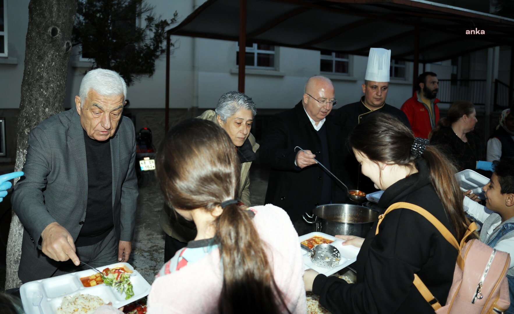 MENTEŞE BELEDİYESİ GELENEKSEL İFTAR ÇADIRI KURULDU