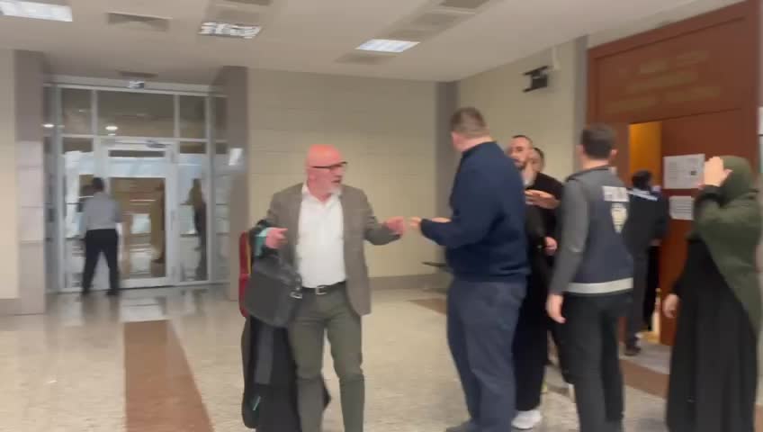 EV SAHİBİNİ ÖLDÜREN SANIK ÇIKRIKÇI, HAKSIZ TAHRİK İNDİRİMİYLE 15 YIL HAPİS CEZASI ALDI