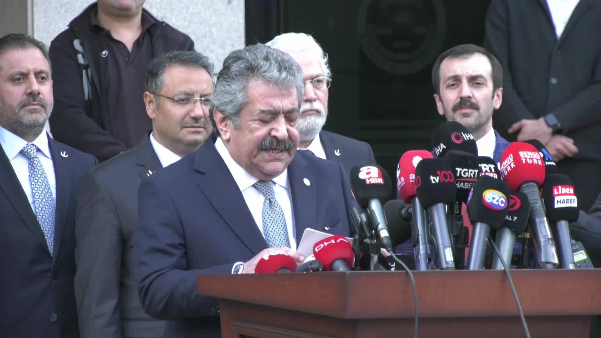 CUMHUR İTTİFAKI TEMSİLCİLERİ, İTTİFAK PROTOKOLÜNÜ YSK’YE SUNDU… ALİ İHSAN YAVUZ: “AKP, MHP, BBP VE YENİDEN REFAH PARTİSİ CUMHUR İTTİFAKI’NIN YENİ KURGUSUNU OLUŞTURDULAR”