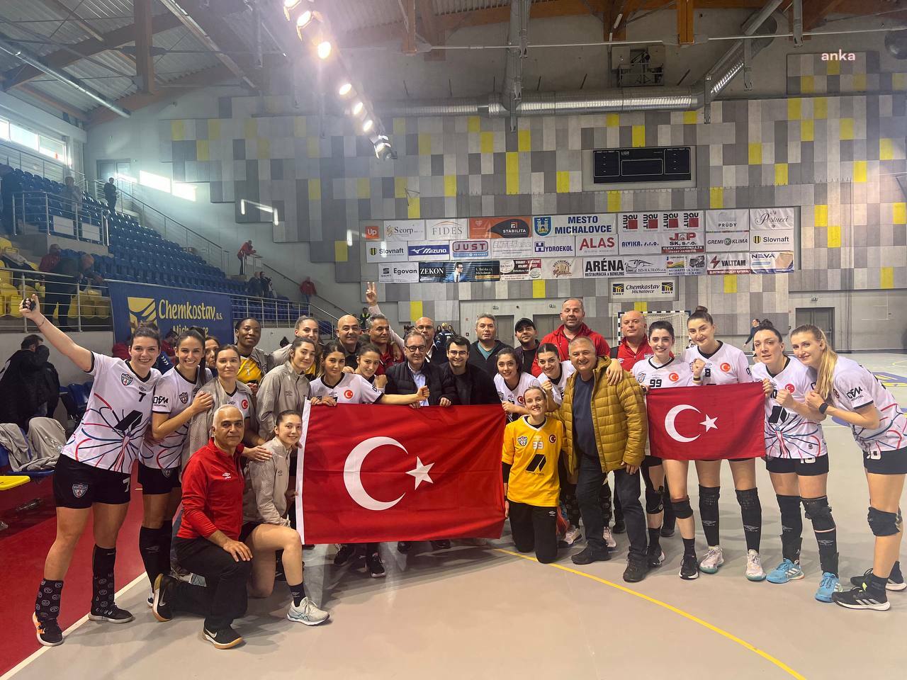 KONYAALTI BELEDİYESİ SK KADIN HENTBOL TAKIMI, AVRUPA KUPASI FİNALİNDE