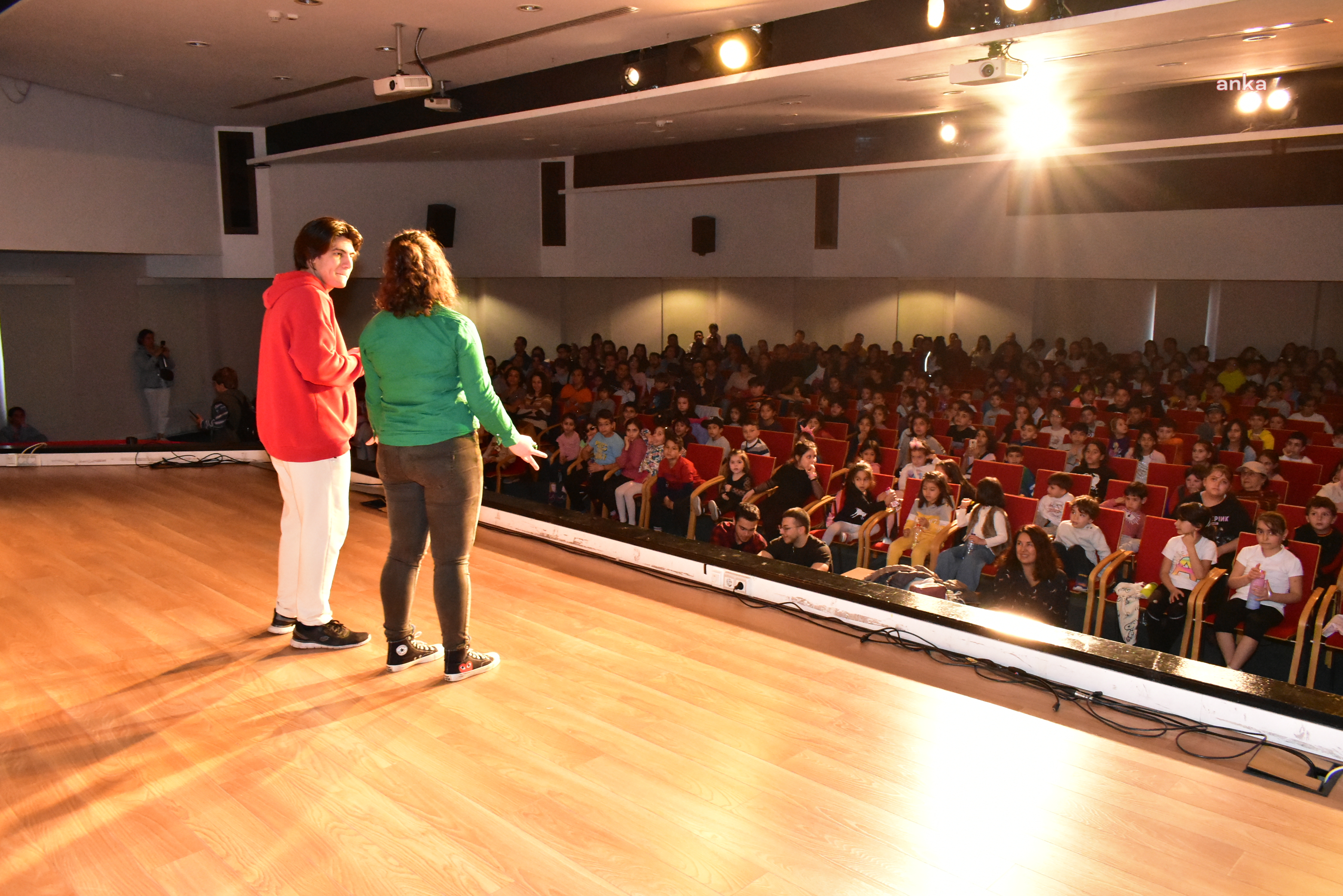 TİYATRO HAFTASI, BALÇOVA’DA KUTLANDI