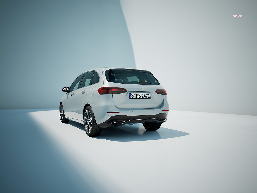 YENİ MERCEDES-BENZ B-SERİSİ TÜRKİYE'DE SATIŞA SUNULDU