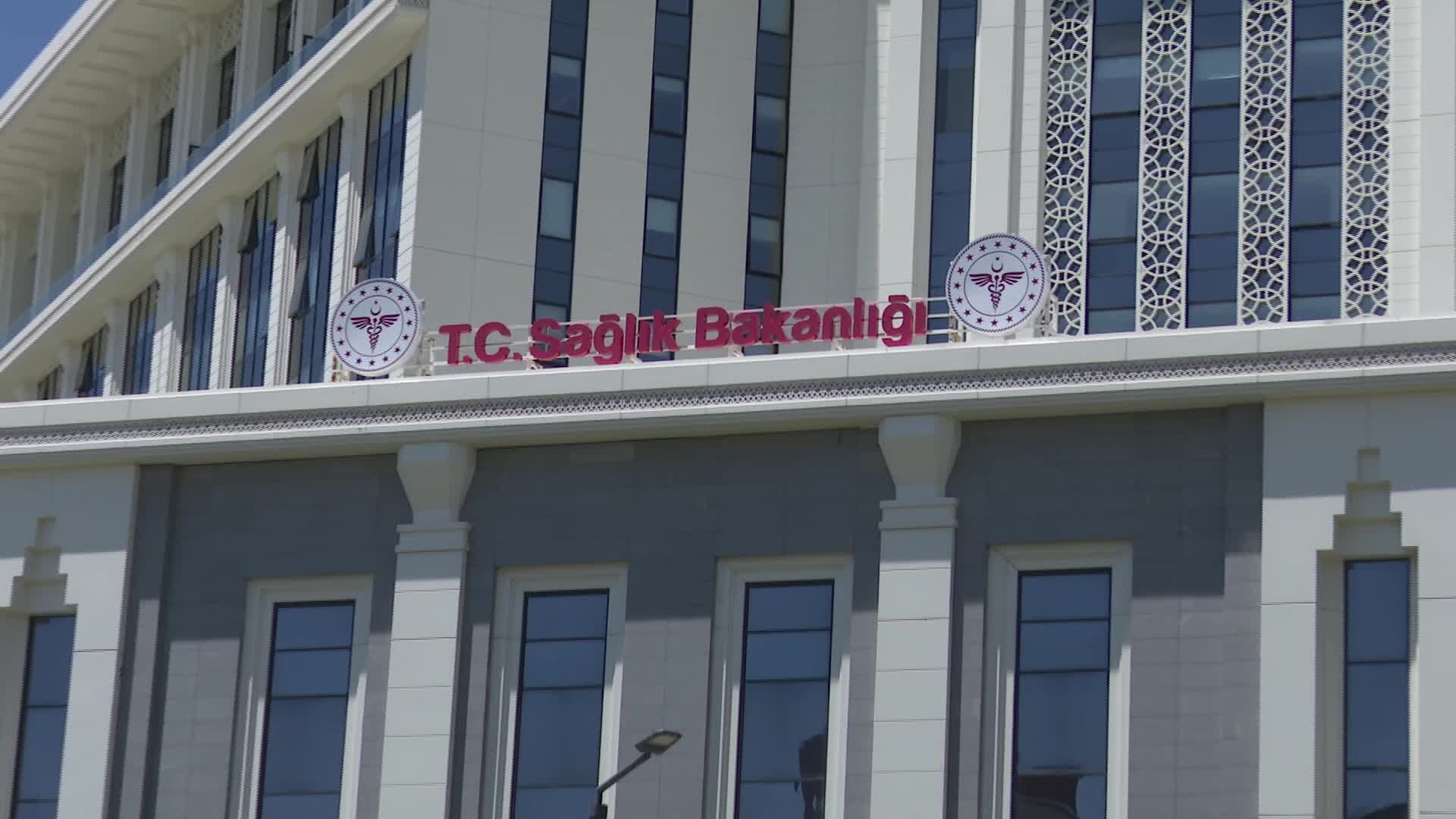 SAĞLIK BAKANLIĞI 31 BİN 600 SÖZLEŞMELİ SAĞLIK PERSONELİ ALACAK