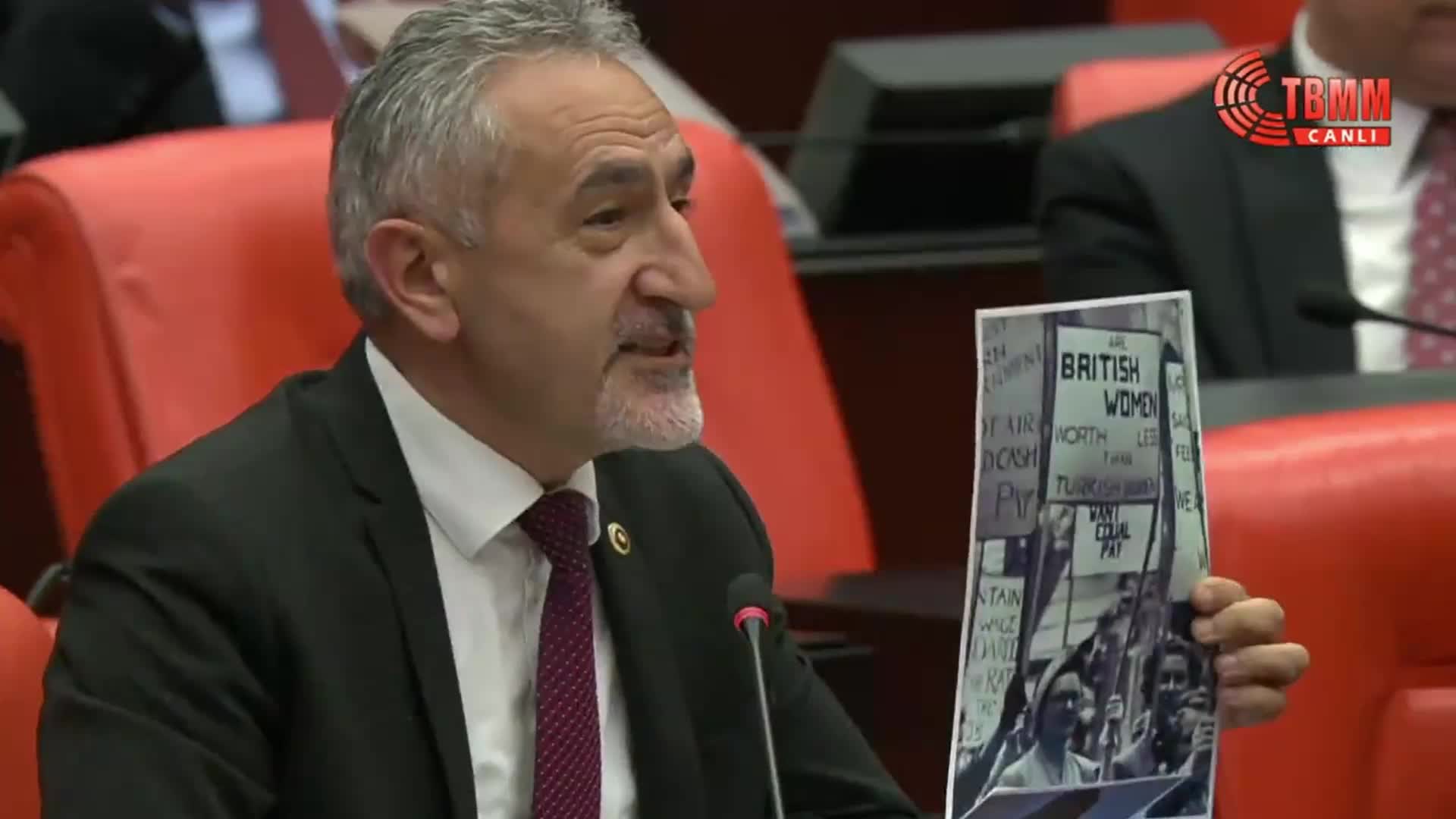 MUSTAFA ADIGÜZEL: “TÜRKİYE GEÇMİŞTE TÜM DÜNYADA İYİ ÖRNEK OLARAK GÖSTERİLEN BİR ÜLKE İKEN 20 YIL SONRA GETİRDİĞİNİZ NOKTADA KÖTÜ ÖRNEKLEME İÇİN KULLANILIYOR”