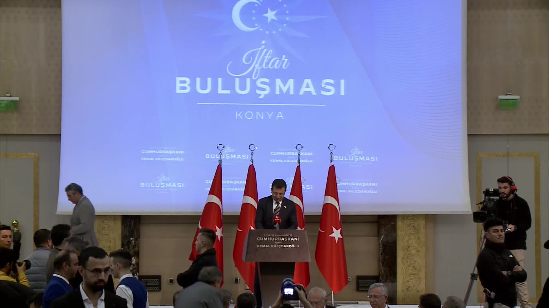 İMAMOĞLU: “ÜLKEMİZİN HUZUR İÇERİSİNDE BİR DÖNEME KAVUŞMASI İLE İLGİLİ SÜRECİN ÖNCÜSÜ, CUMHURBAŞKANI ADAYIMIZ SAYIN KEMAL KILIÇDAROĞLU LİDERLİĞİNDE İNŞALLAH GÜZEL İŞLERİ HEP BİRLİKTE BAŞARACAĞIZ”