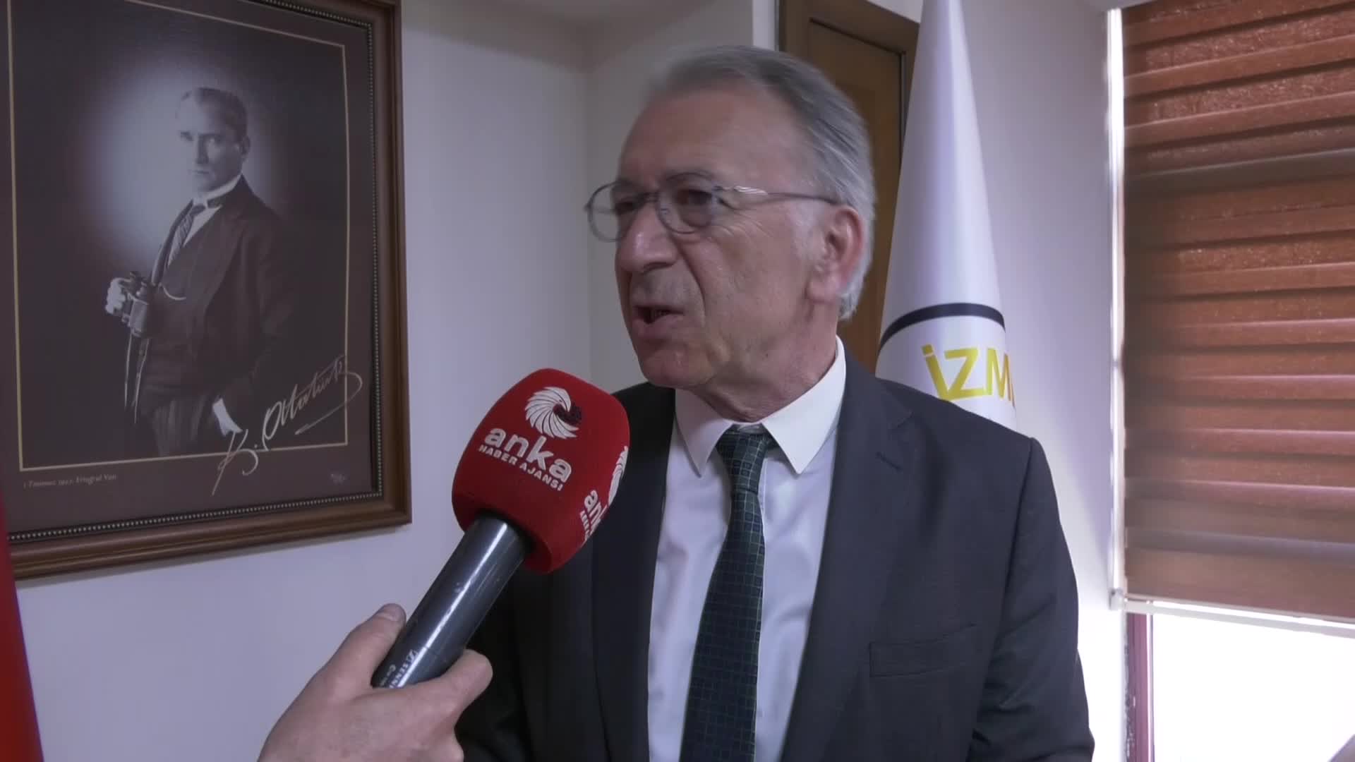 İZMİR BARO BAŞKANI YILMAZ: “DEPREM SONRASI SİNYAL ALINAMAYAN 180 BİN HAT SAHİBİ VAR. ACABA BUNLARIN YERİNE BİRİLERİ OY KULLANACAK MI?”