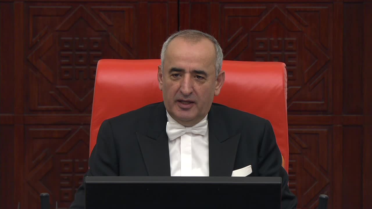 SİBEL ÖZDEMİR’DEN ÜNİVERSİTE ÖĞRENCİLERİNİN OY KULLANABİLMESİ İÇİN HÜKÜMETE ÇAĞRI: “BİR AN EVVEL YÜZ YÜZE EĞİTİM KARARI ALINMALI YA DA ÖĞRENCİLER İÇİN SEÇİM TAKVİMİNDE REVİZYON YAPILMALI”