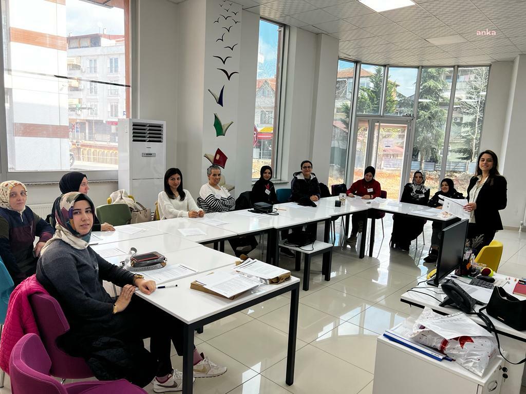 İZMİT’TE ‘ANNE DESTEK PROGRAMI’ EĞİTİMLERİ BAŞLADI